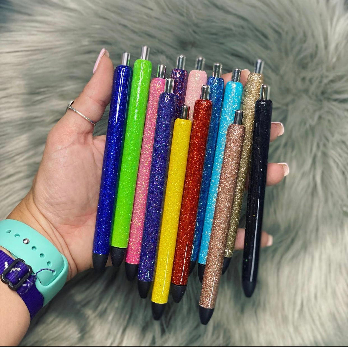 LAST CHANCE - LIMITED STOCK - SALE - Liquid Dripping Pens with Glitter